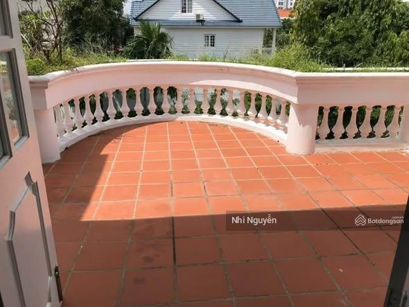 Cho thuê villa quận 2 1053m2 5pn nội thất đầy đủ, vị trí thuận tiện,  xem nhà