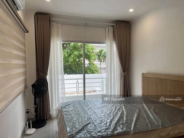 Cho thuê villa quận 2 160m2 4pn nội thất đầy đủ, vị trí thuận tiện,  xem nhà