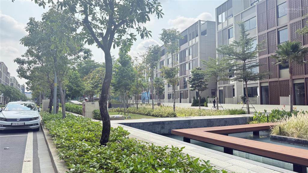 Bán một cặp soho the global city trục đường 25m vị trí kinh doanh cực đẹp, giá 85 tỷ/cặp