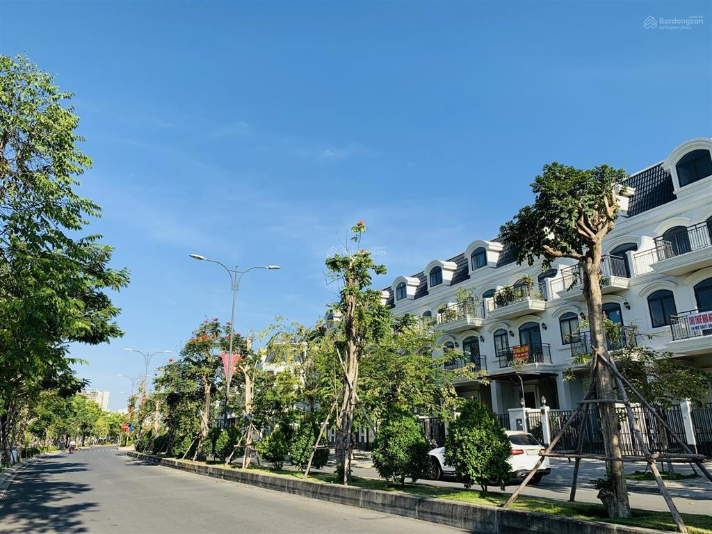 Bán gấp phố 17,5 tỷ hoàn thiện nội thất. gọi ngay, xem nhà liền, công chứng ngay