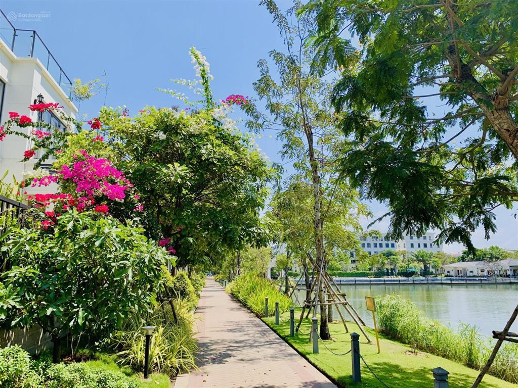 Bán gấp phố 17,5 tỷ hoàn thiện nội thất. gọi ngay, xem nhà liền, công chứng ngay