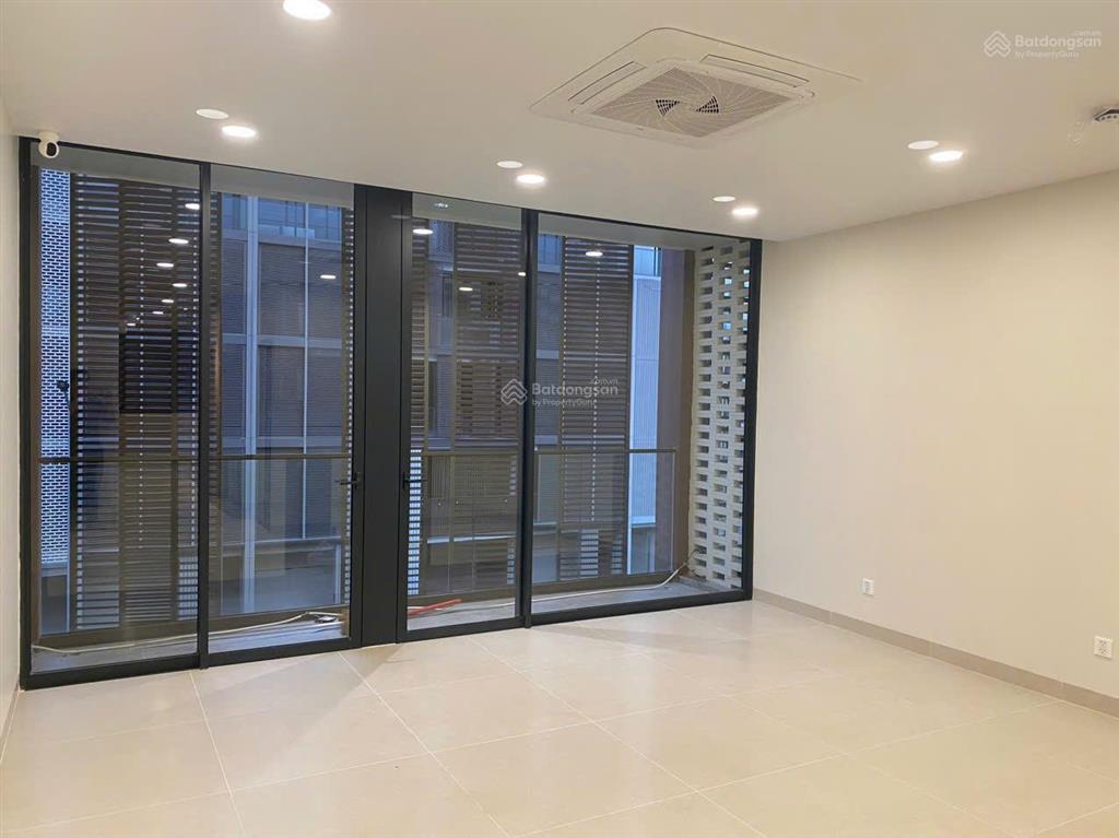 Cho thuê văn phòng soho the global city 346m sàn thang máy giá 60tr/tháng