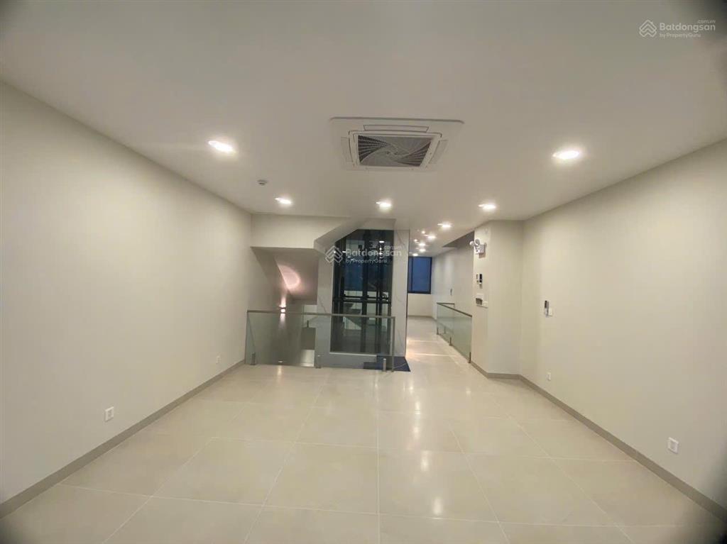 Cho thuê văn phòng soho the global city 346m sàn thang máy giá 60tr/tháng