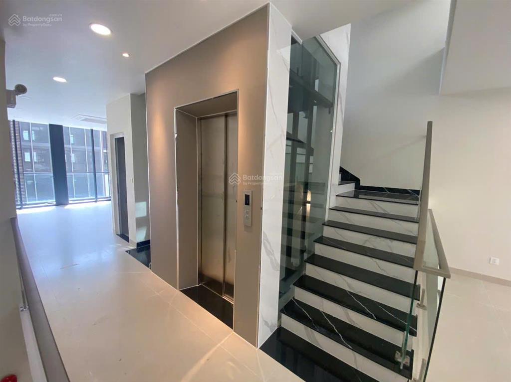 Cho thuê văn phòng soho the global city 346m sàn thang máy giá 60tr/tháng