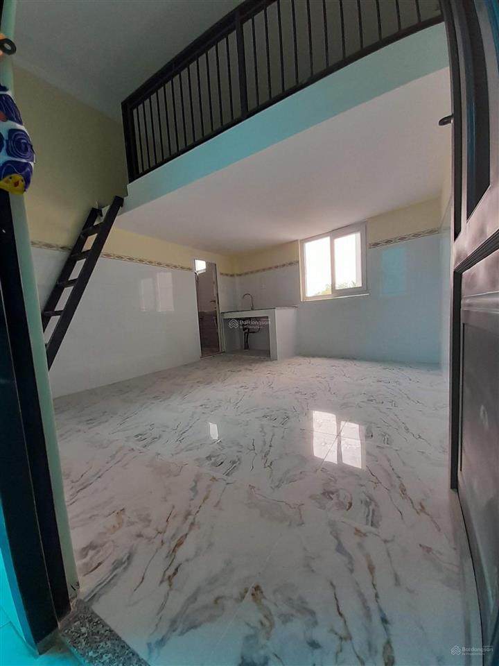 Cho thuê nhà trọ cao cấp  gần trường đh tài chính marketing, đh gtvt, khu cnc  có máy lạnh