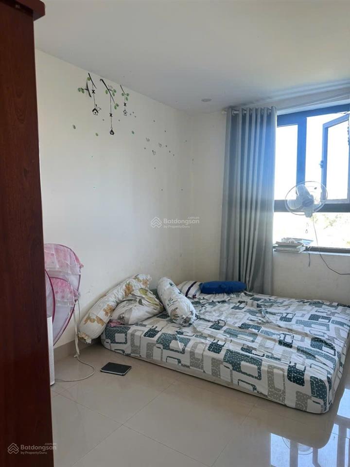 Cần bán gấp nhà shophouse khu đô thị fpt