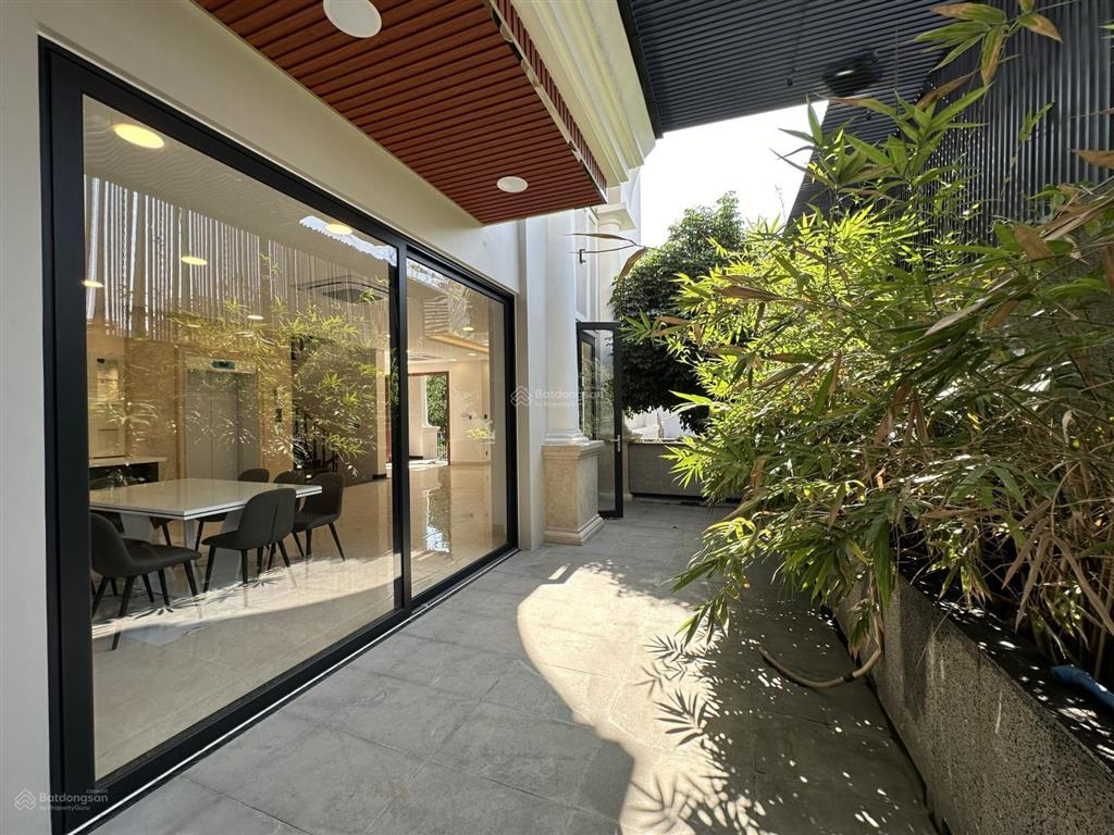 Cho thuê căn villas full nội thất xịn sò khu villas mystery đảo kim cương q2