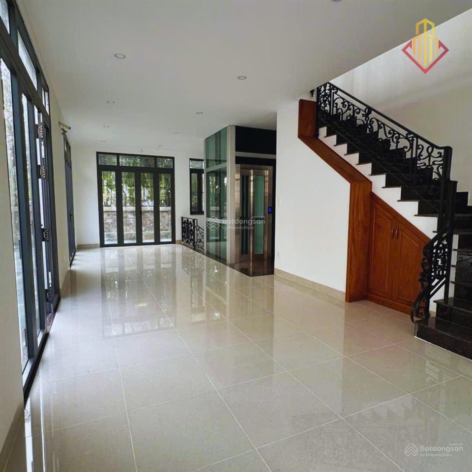 Cho thuê gấp căn 7x20m chính chủ gần đảo kim cương view sông sài gòn