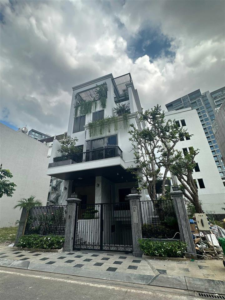 Kẹt tiền chủ cần bán gấp căn nhà phố view công viên khu mystery villa đảo kim cương q2