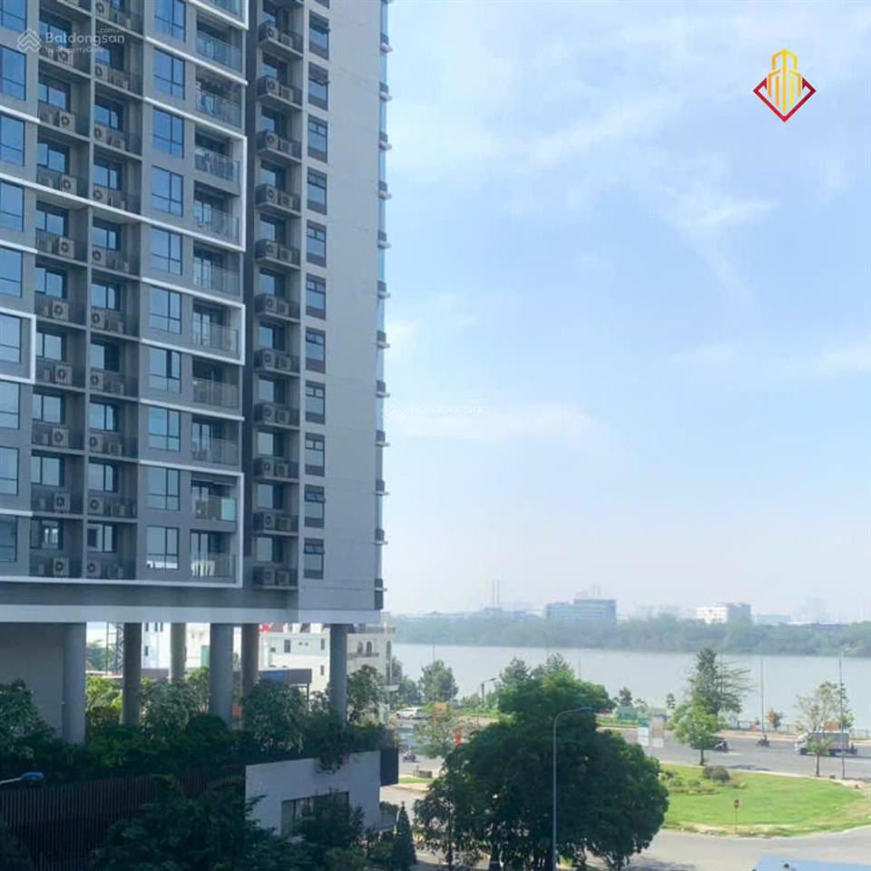Cho thuê toà nhà văn phòng 7 tầng mặt tiền đường bát nàn 25m view sông sài gòn quận 2