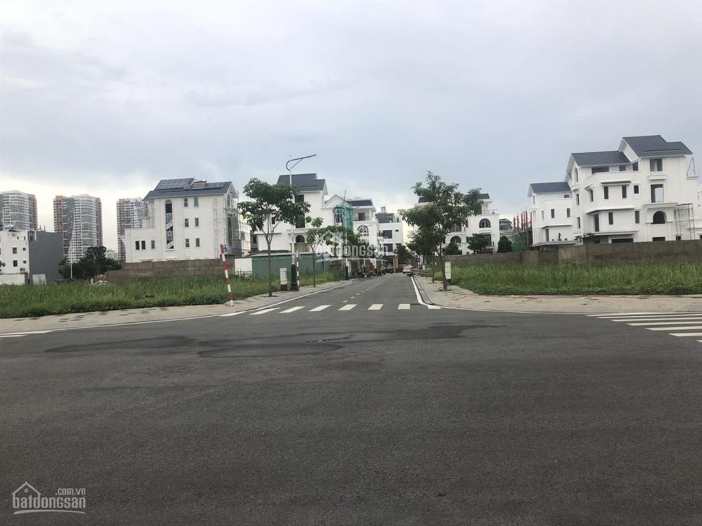 Chính chủ kẹt ngân hàng cần bán gấp lô đất 220m2 khu compound mystery villas q2