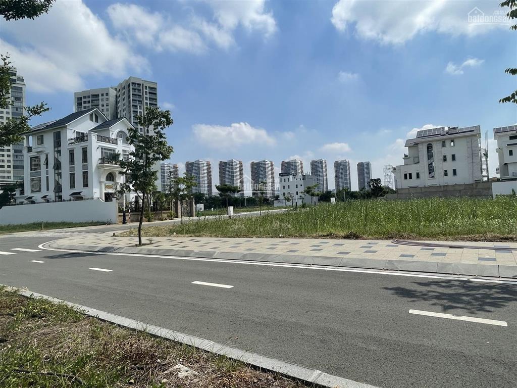 Chính chủ kẹt ngân hàng cần bán gấp lô đất 220m2 khu compound mystery villas q2