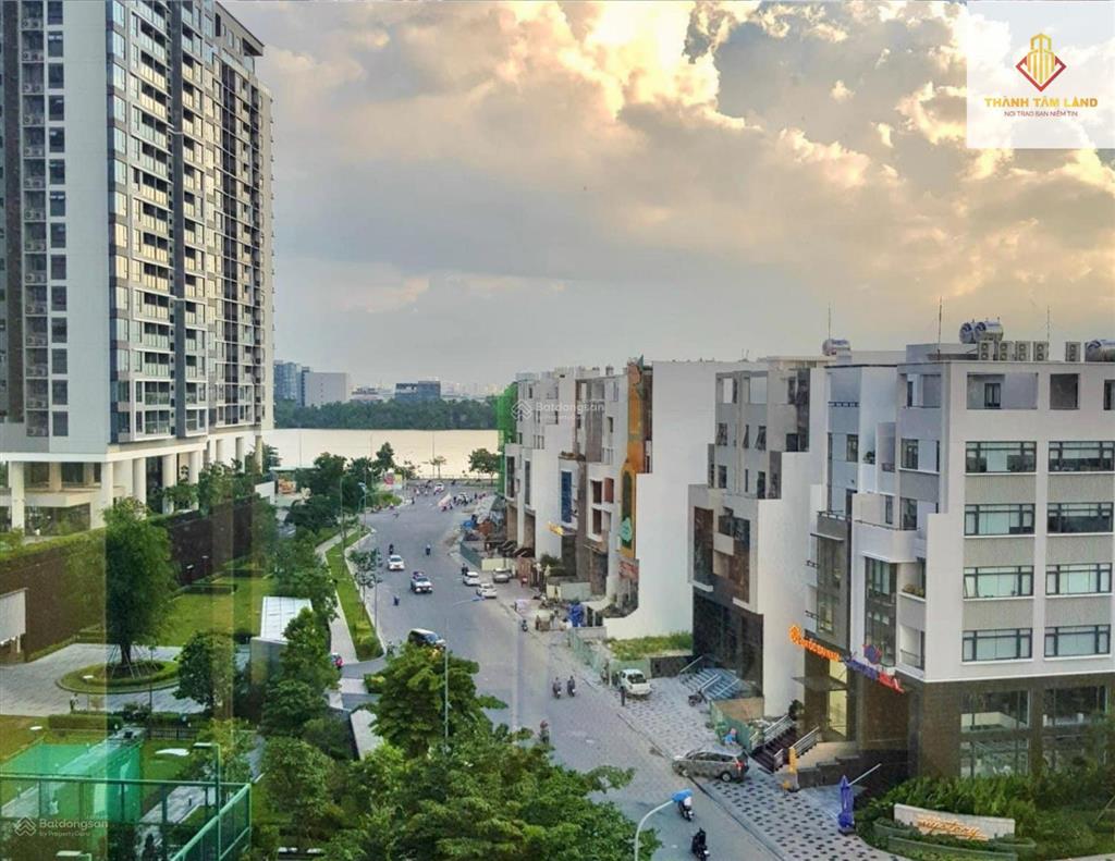 Cho thuê tòa nhà văn phòng 7 tầng mặt tiền đường bát nàn khu mystery đảo kim cương q2