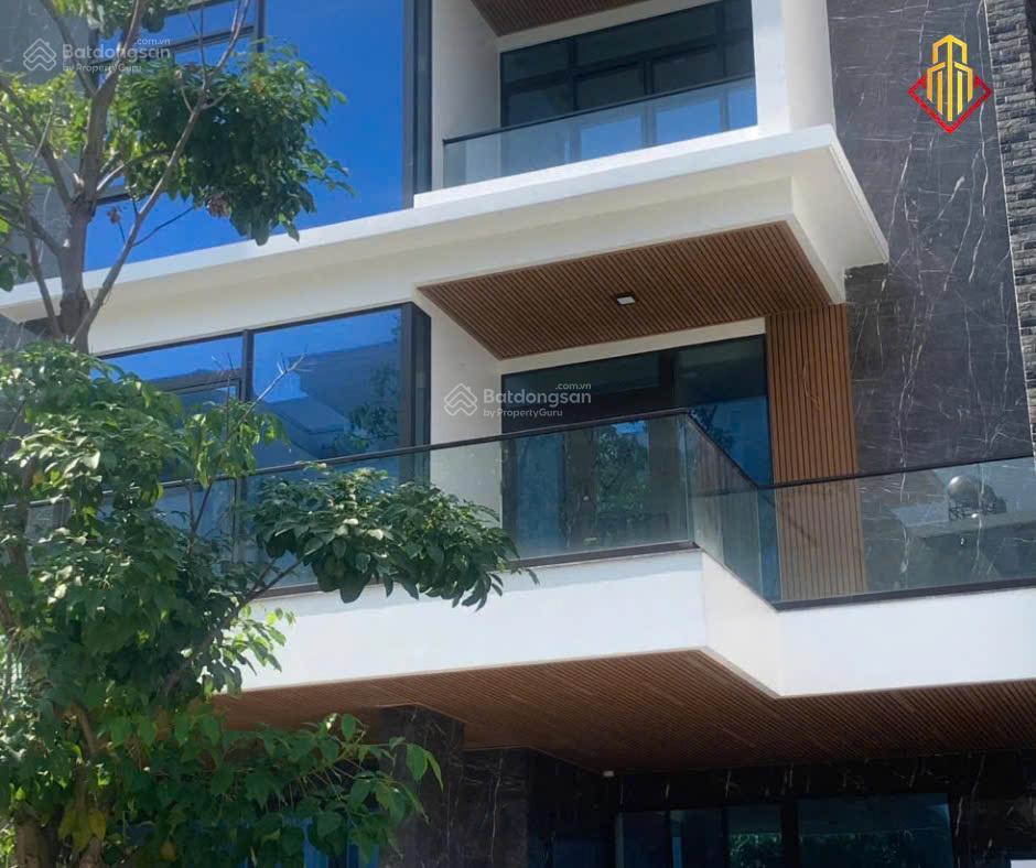 Chính chủ cho thuê văn phòng mới xây xong view sông sài gòn kế bên ubnd tp. thủ đức