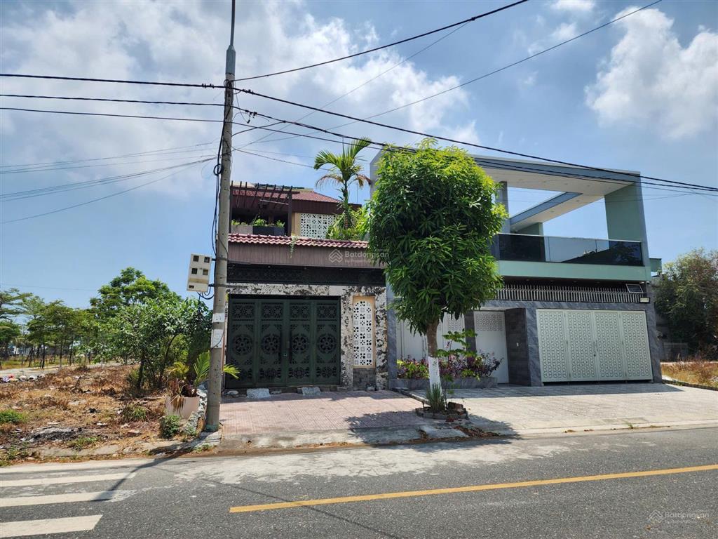 Chính chủ cần tiền bán gấp nhà 2 tầng view hồ đường võ duy dương 231m2 xd giá 6,6 tỷ 3pn đẹp