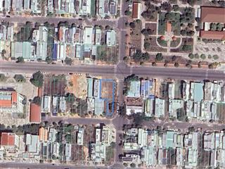 Cần bán lô góc 3 mặt tiền võ văn kiệt