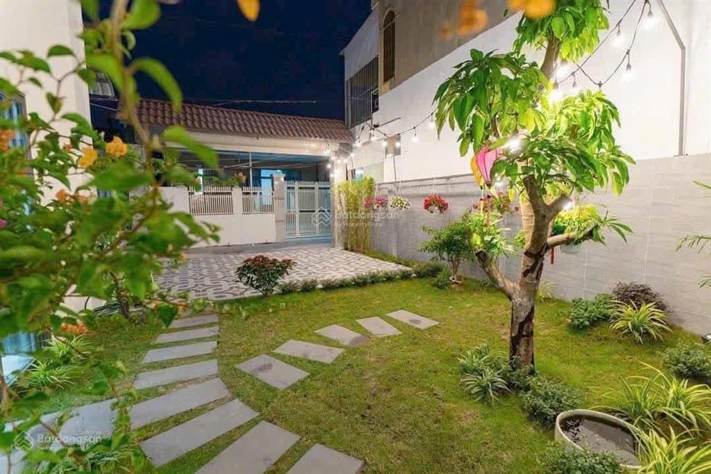 Cần bán căn homestay 150m² (10x15) trung tâm phan thiết.