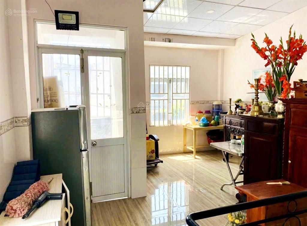 Cần bán căn nhà giáp kdc phố biển ocean dunes