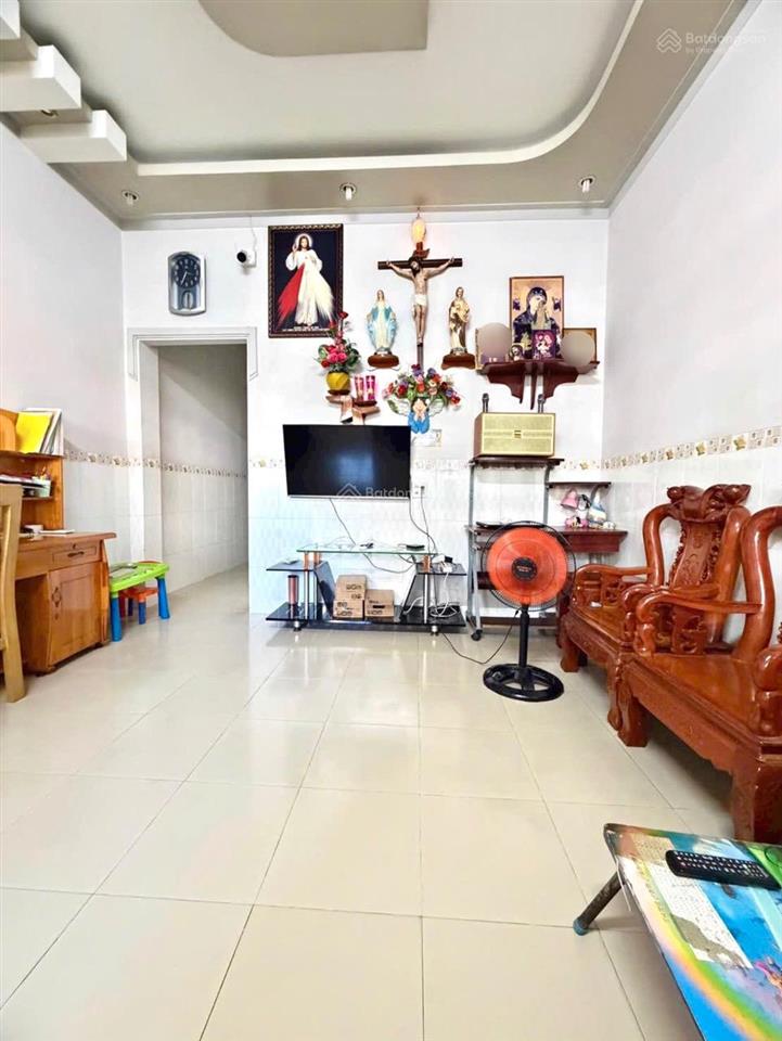 Bán nhà khu ae thanh hải đường nhựa lớn giá chỉ 2tỷ4