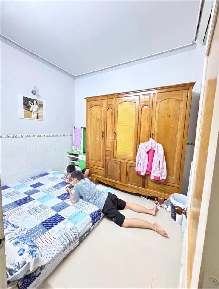 Bán nhà khu ae thanh hải đường nhựa lớn giá chỉ 2tỷ4