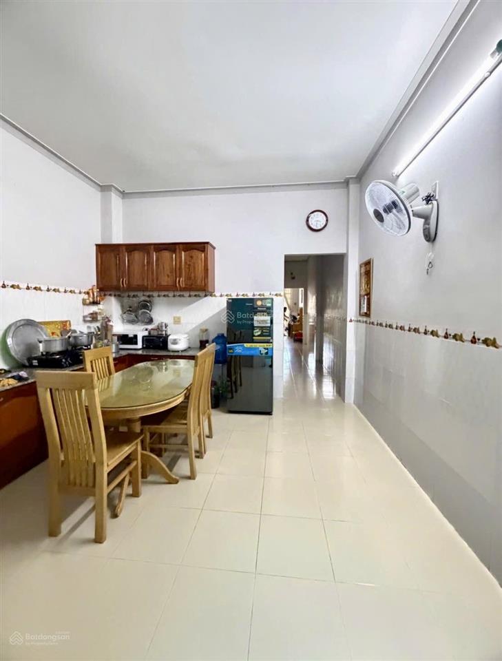Bán nhà khu ae thanh hải đường nhựa lớn giá chỉ 2tỷ4