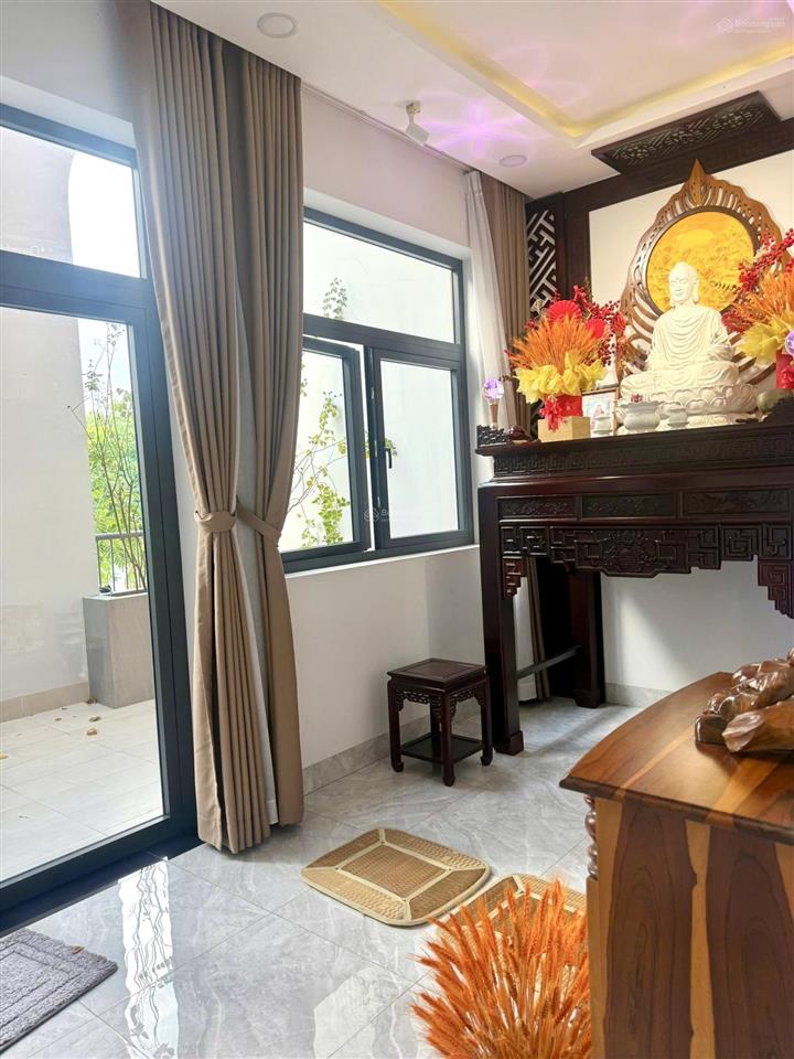 Cần bán căn nhà 1 trệt 2 lầu kdc phố biển ocean dunes