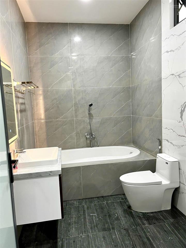 Cần bán căn nhà 1 trệt 2 lầu kdc phố biển ocean dunes
