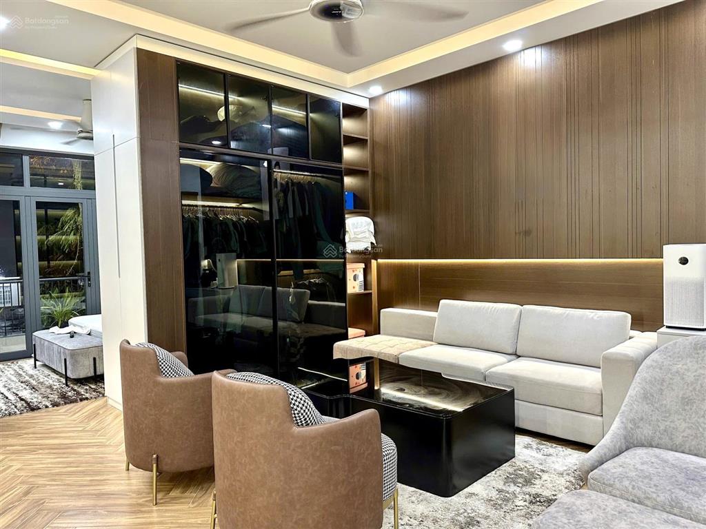 Cần bán căn nhà 1 trệt 2 lầu kdc phố biển ocean dunes