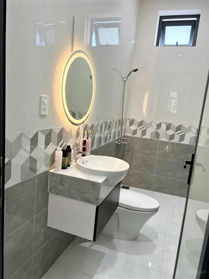 Cần bán căn nhà 1 trệt 2 lầu kdc phố biển ocean dunes
