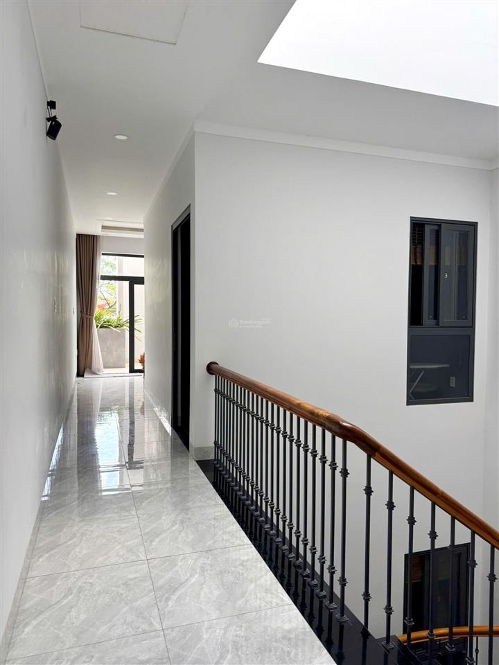 Cần bán căn nhà 1 trệt 2 lầu kdc phố biển ocean dunes