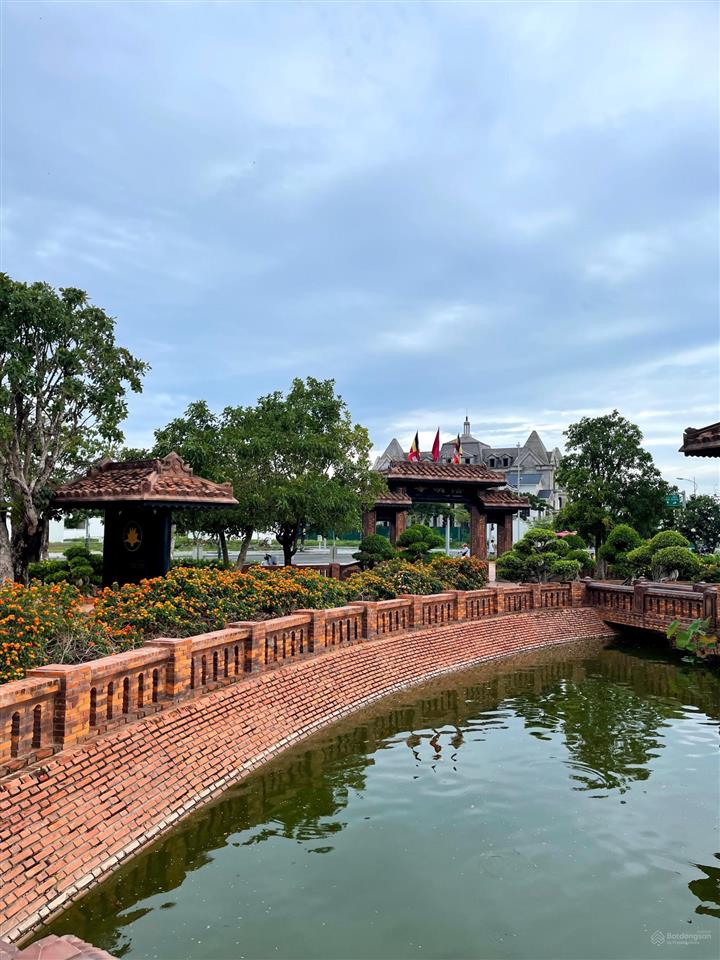 Cần bán cặp b5 phố biển ocean dunes, vị trí siêu đẹp thích hợp kd khách sạn, coffee