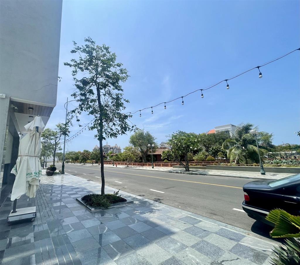 Cần bán cặp b5 phố biển ocean dunes, vị trí siêu đẹp thích hợp kd khách sạn, coffee
