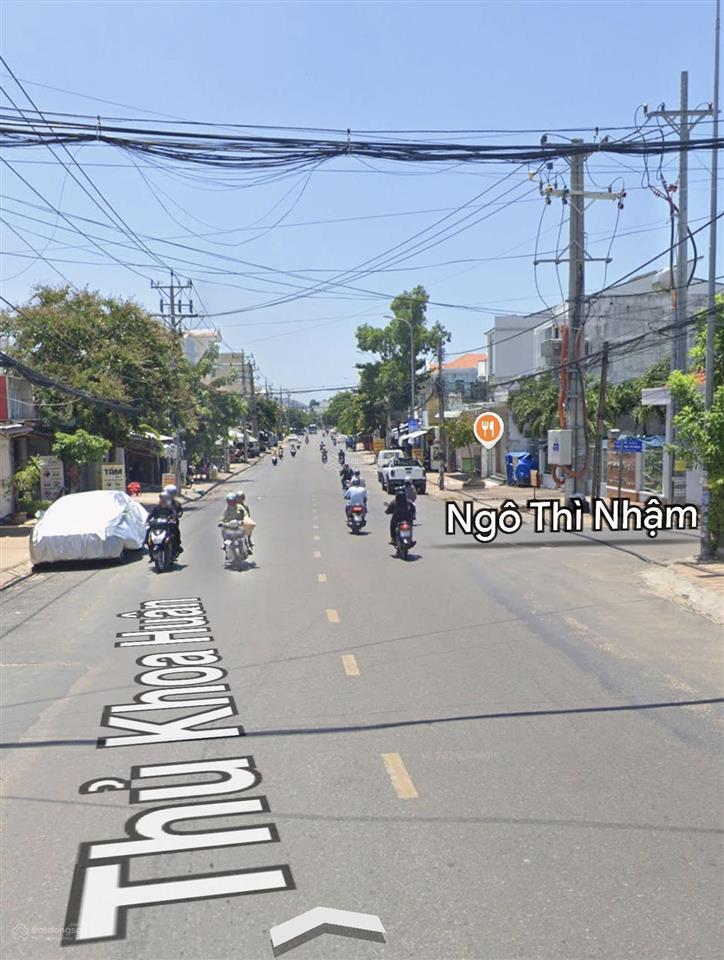 Cần bán căn nhà mặt tiền thủ khoa huân, cách ocean dunes chỉ 200m