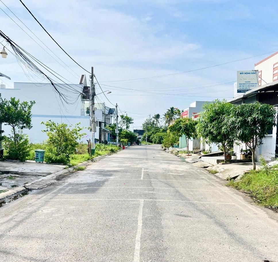 Bán lô đất hai mặt tiền trung tâm phan thiết