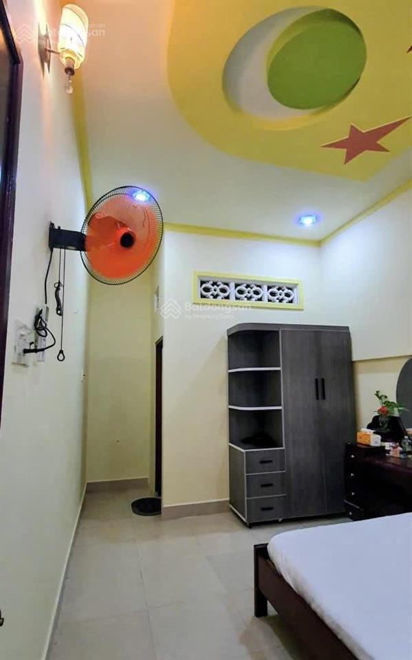 Cần bán căn nhà gần biển, giáp khu ocean dunes