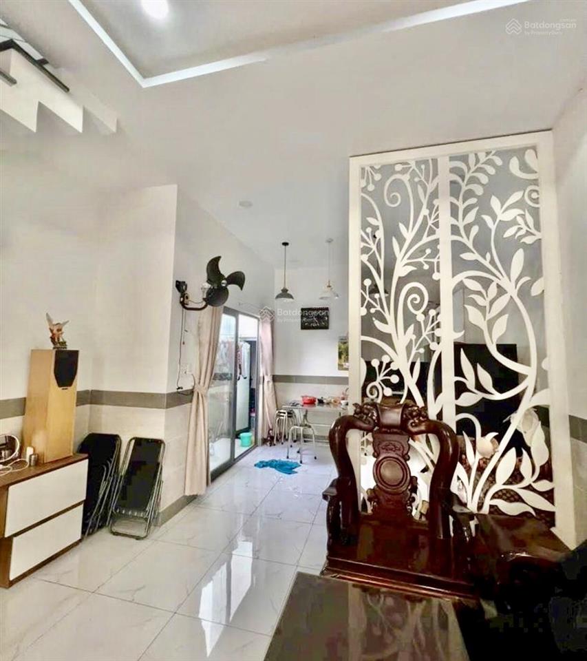 Cần bán căn nhà 1 trệt 1 lầu trung tâm phan thiết
