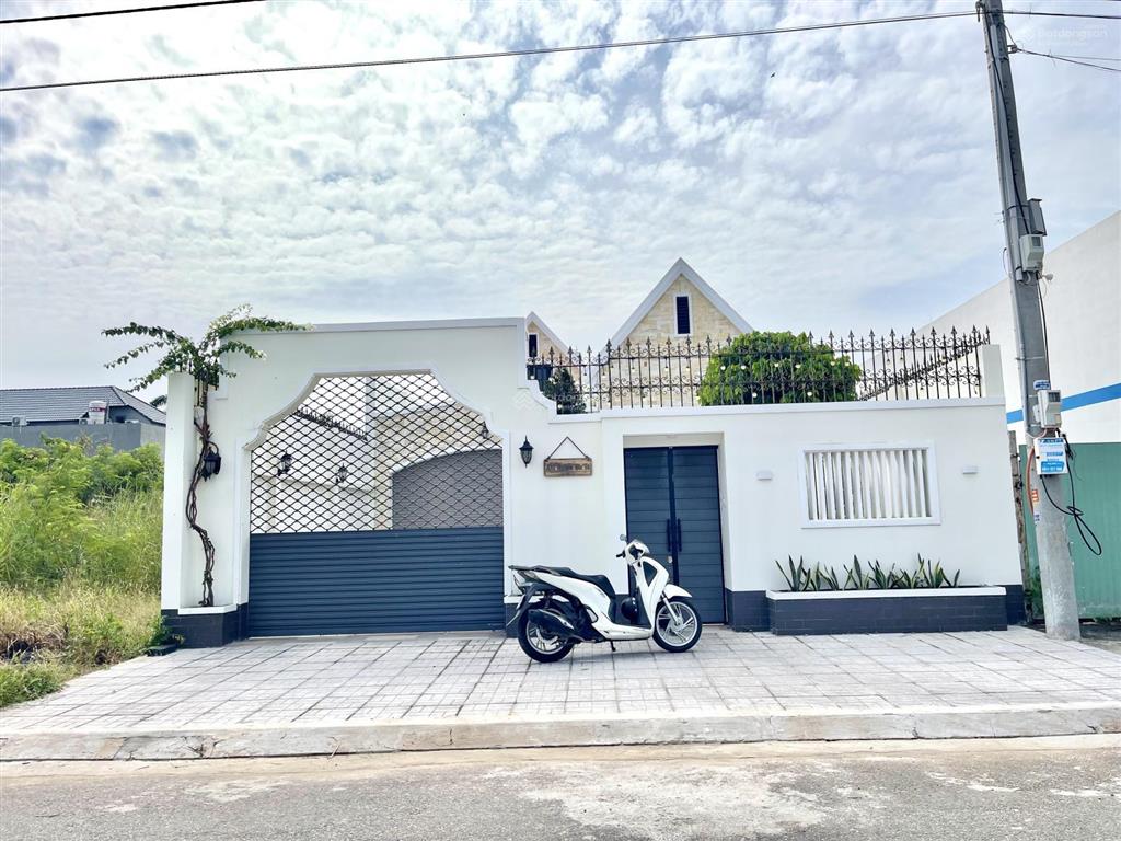 Chính chủ muốn bán nhanh căn biệt thự 367m2 kdc hùng vương, phan thiết