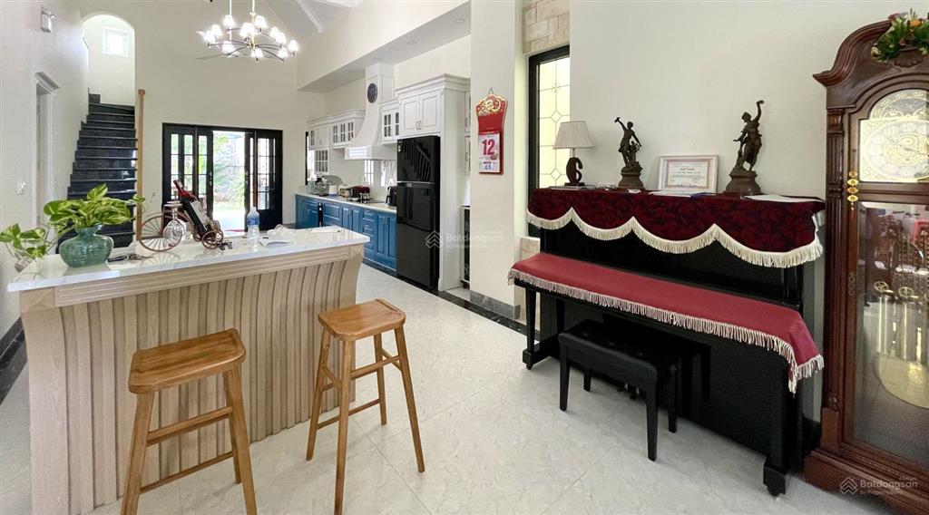 Chính chủ muốn bán nhanh căn biệt thự 367m2 kdc hùng vương, phan thiết
