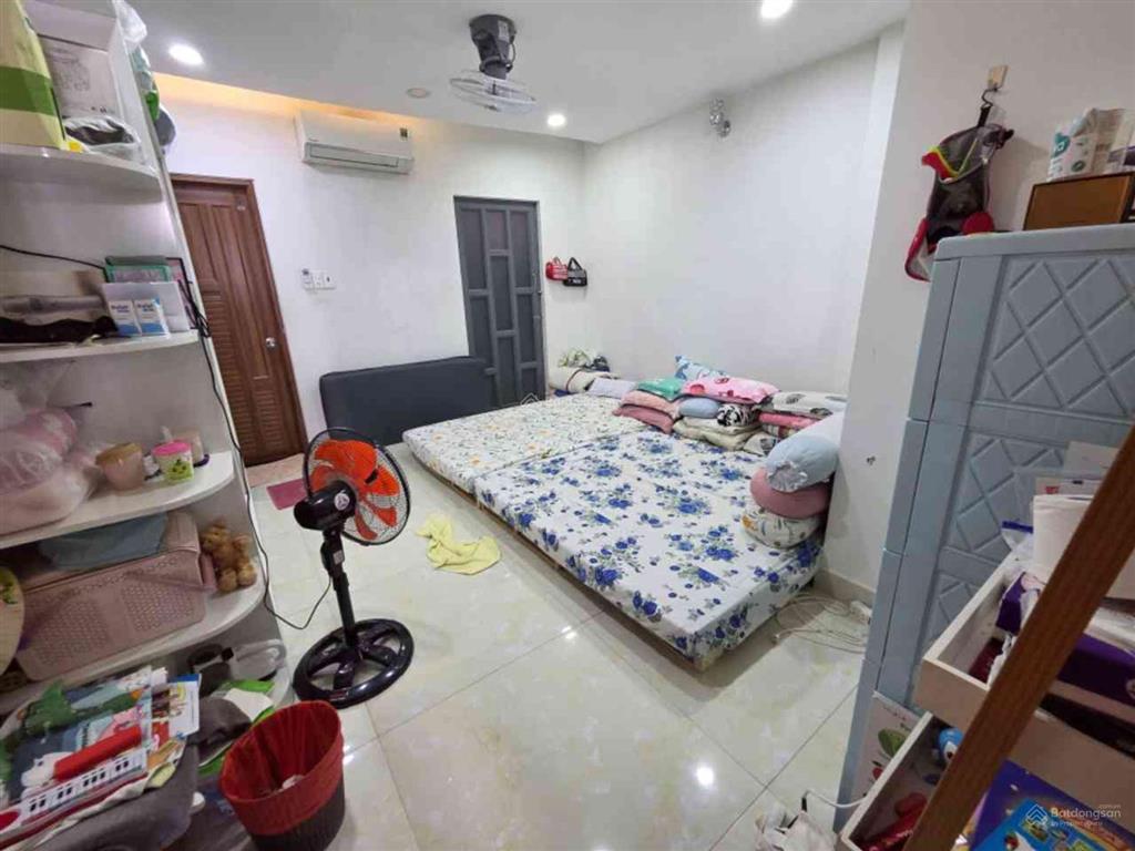 Bán gấp nhà hẻm oto trịnh đình trọng giáp quận 11, tân bình, cn 59m2, 4pn, giá 6,9 tỷ