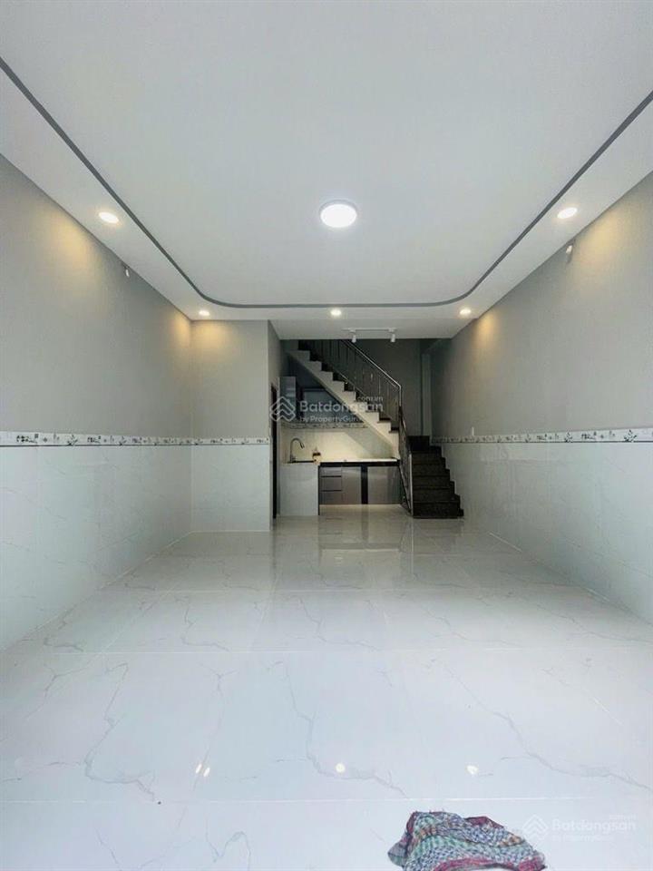 Bán gấp nhà mới hẻm oto sát mặt tiền gần luỹ bán bích, dtsd ~91m2, giá chỉ 5.x tỷ