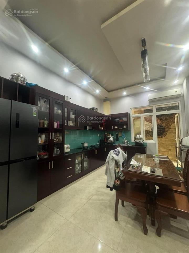 Bán gấp nhà mới hẻm oto sát mặt tiền gần luỹ bán bích, dtsd ~91m2, giá chỉ 5.x tỷ