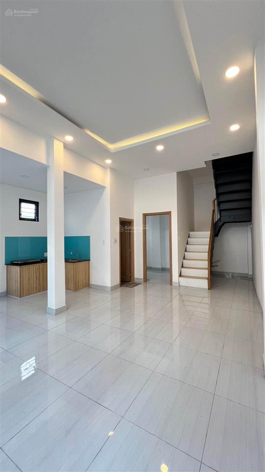 Bán gấp nhà hẻm thông oto âu cơ, ~68m2, 5.5 x 13, giá chỉ 7.x tỷ