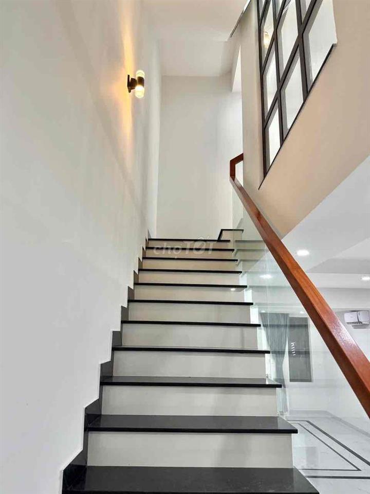 NHÀ CHO THUÊ (FULL NỘI) THẤT GIÁ RẺ TẠI TP TÂN AN