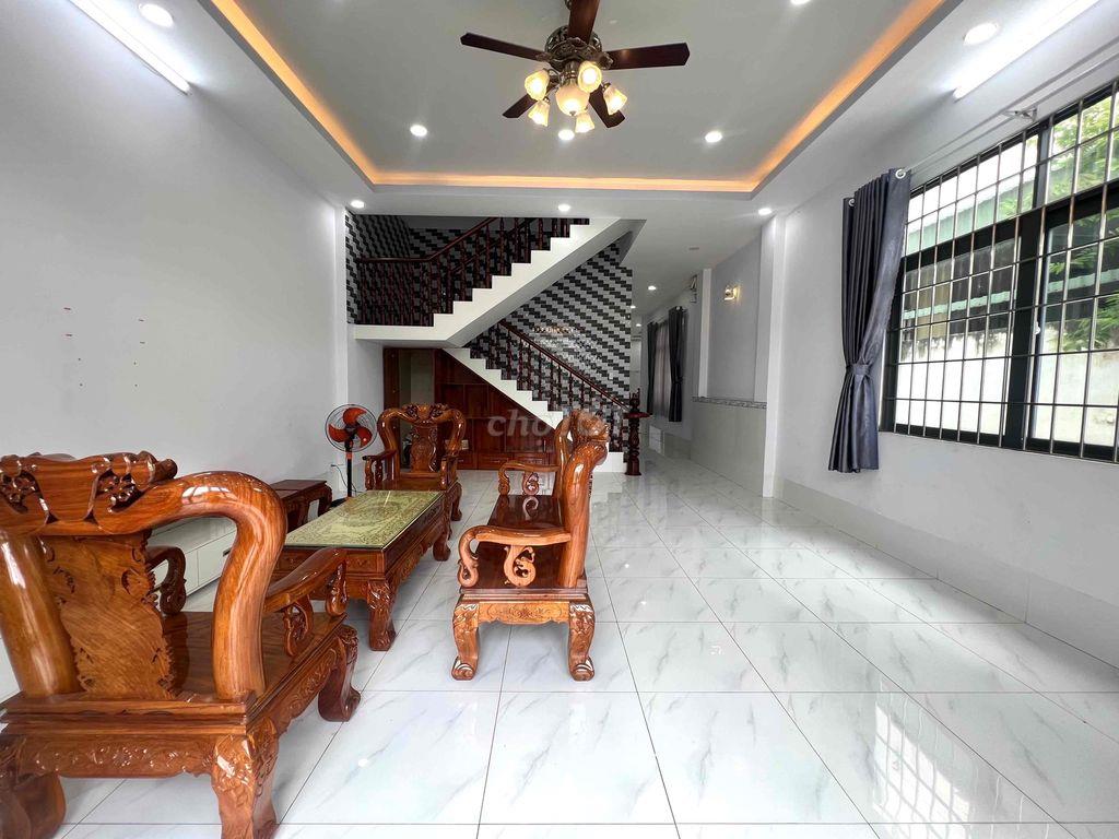 CHO THUÊ BIỆT THỰ FULl NỘI THẤT NẰM TRUNG TÂM TP.TÂN AN GẦN AEON