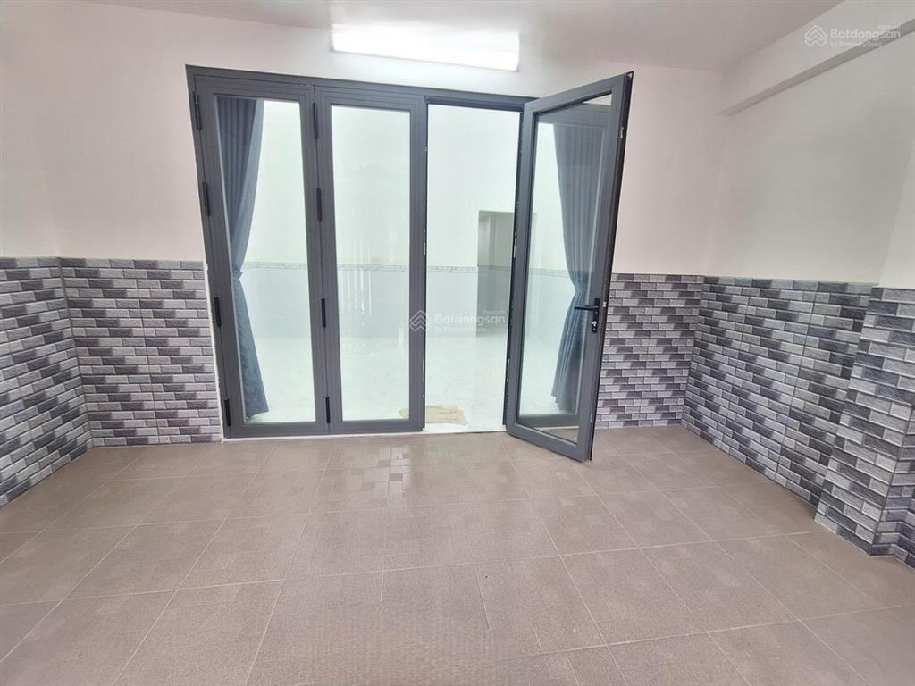 Nhà 2 tầng mặt tiền siêu vip q2 nhà mới ở liền 62m giá 6,9 tỷ