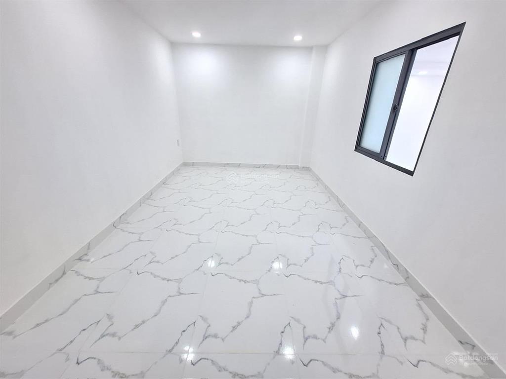 Nhà 2 tầng mặt tiền siêu vip q2 nhà mới ở liền 62m giá 6,9 tỷ