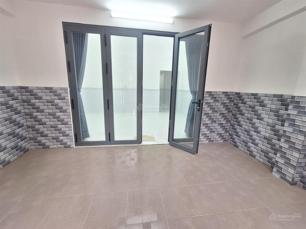 Nhà 2 tầng mặt tiền siêu vip q2 nhà mới ở liền 62m giá 6,9 tỷ