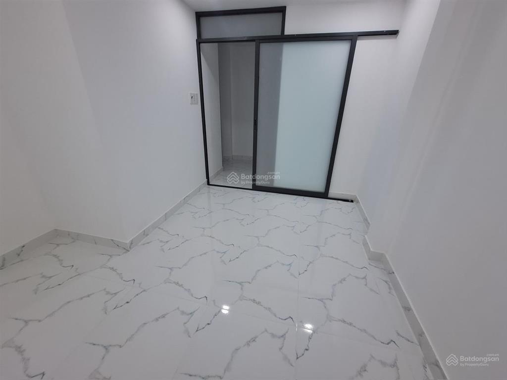 Nhà 2 tầng mặt tiền siêu vip q2 nhà mới ở liền 62m giá 6,9 tỷ