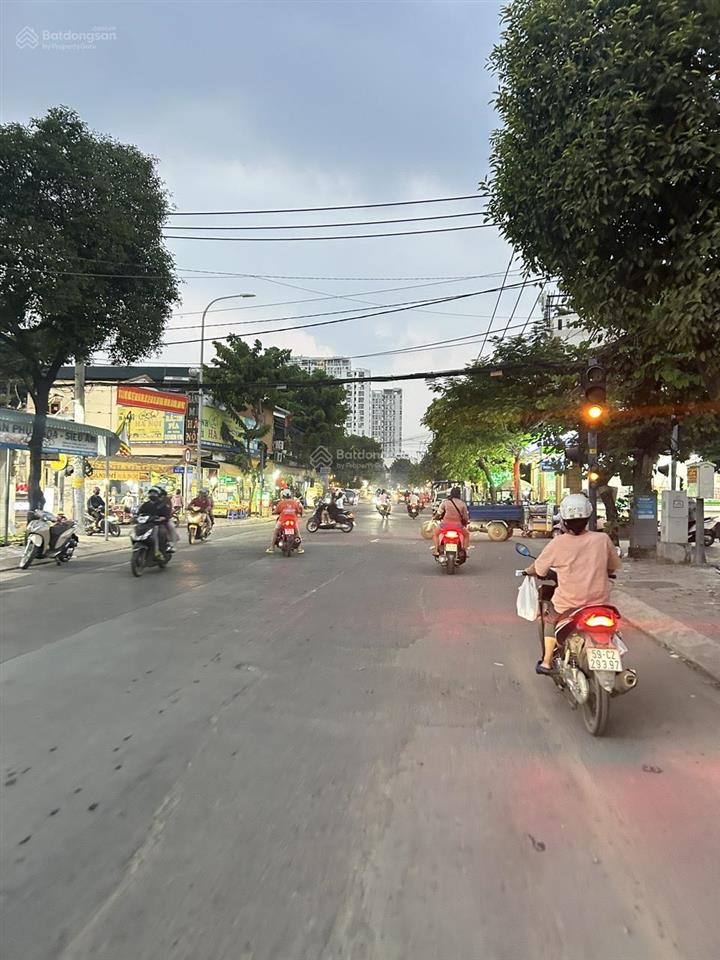 Đất 2 mặt tiền lô góc bình trưng 218m ngang 9m khu xây cao tầng gần bv lê văn thịnh