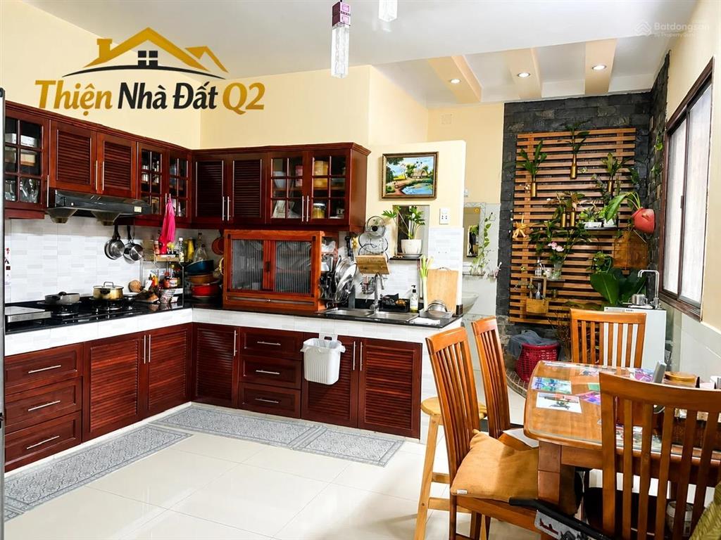 Căn góc 3 tầng 113m2 ngang 7m hiếm gần lê văn thịnh giá 13,2 tỷ,  thiện nhà đất q2